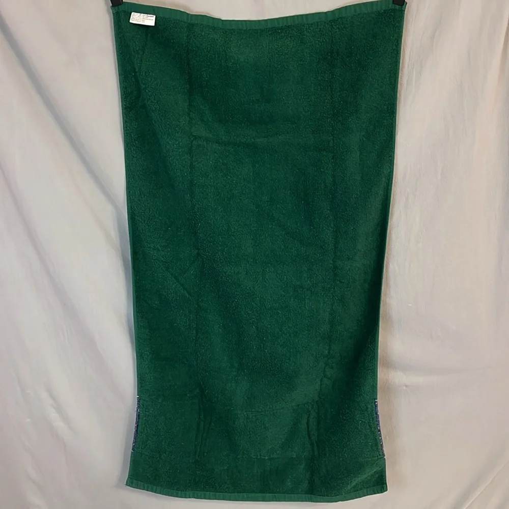Dark Green Decorative Towel Set with Angel Adornment